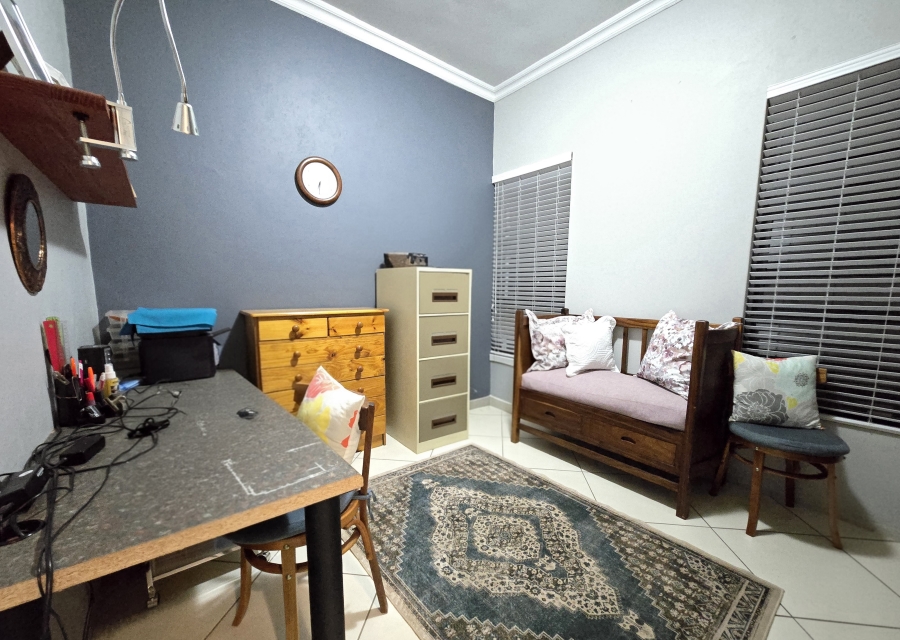 3 Bedroom Property for Sale in Gateway Manor North West